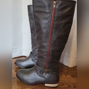Journee Collection NWOT Women's GRAY Knee High Boots with Red Zipper🔥Sz 8